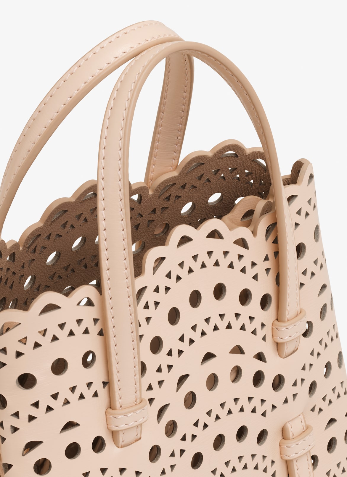 MINA 16 BAG IN VIENNE WAVE CALFSKIN ALAÏA NUDE MINA 16 BAG IN VIENNE WAVE CALFSKIN